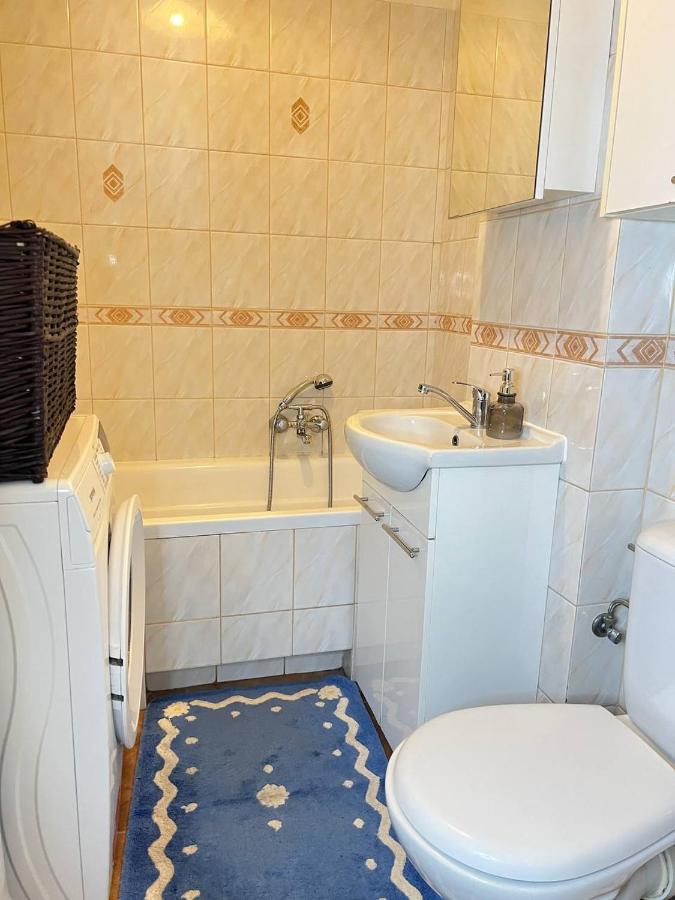 Grzybowska Rooms Varsavia Esterno foto